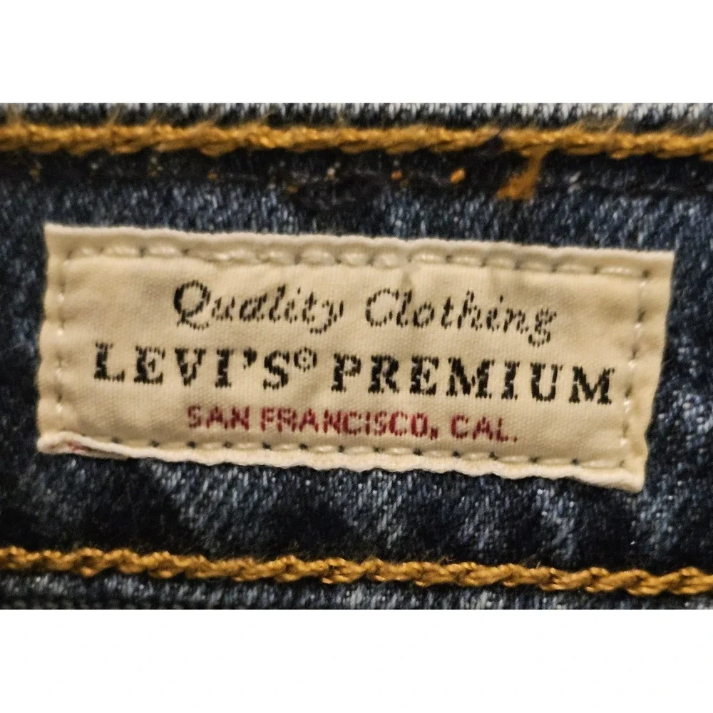 Levi's 501 Premium Denim Cut Off Shorts‎ Women's Size 32 Blue